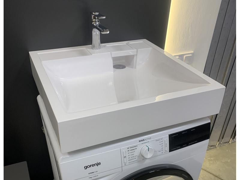 Умивальники над пральною машиною: ефективне рішення для сучасних ванних кімнат